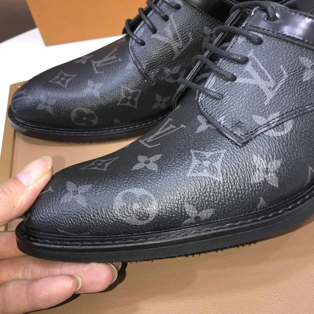 Men's shoes💰460💰【LOUIS VUITTON】(sheepskin lining) new cowhide LV formal shoes🎩🎩❗️🆘made one to one at the counter🎩original quality, imported cowhide upper➕full sheepskin lining➕original rubber outsole, {high quality visible}👣Size: 38-45 (45 custom-made)